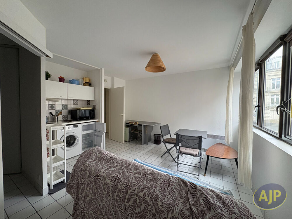 Nantes centre - Appartement Nantes 2 pièces meublé 31.52m²
