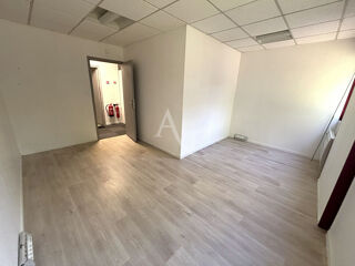   BUREAUX PONTOISE RDC - 70M² Pontoise