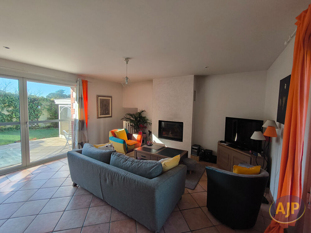 Maison 6 pièce(s) 185 m2