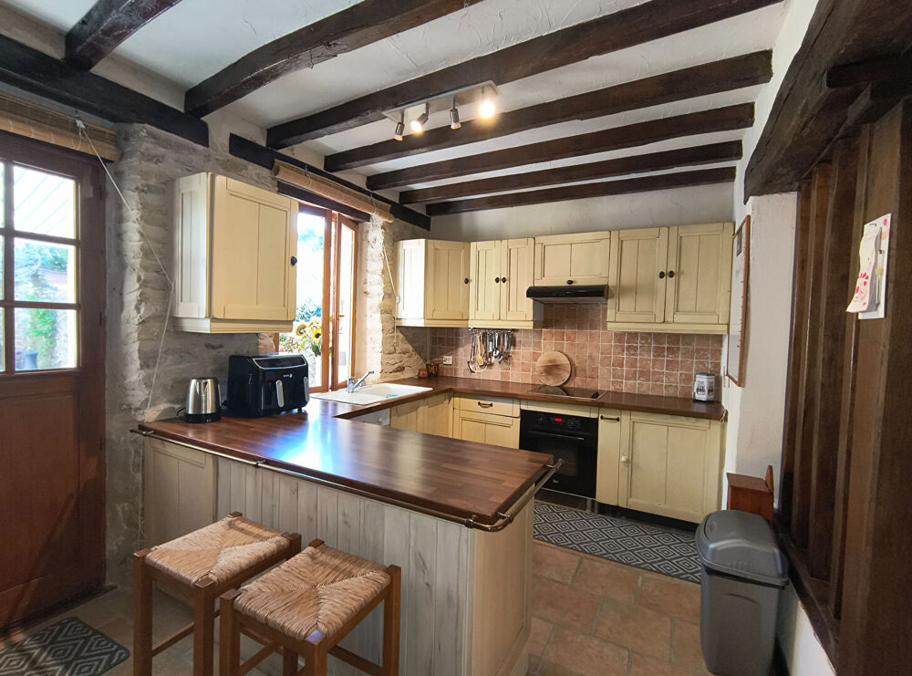 Vente Maison CREUSE - Charmante 3 chambres Maison de Caractère avec Dépendance à Rénover près de La Souterraine La souterraine
