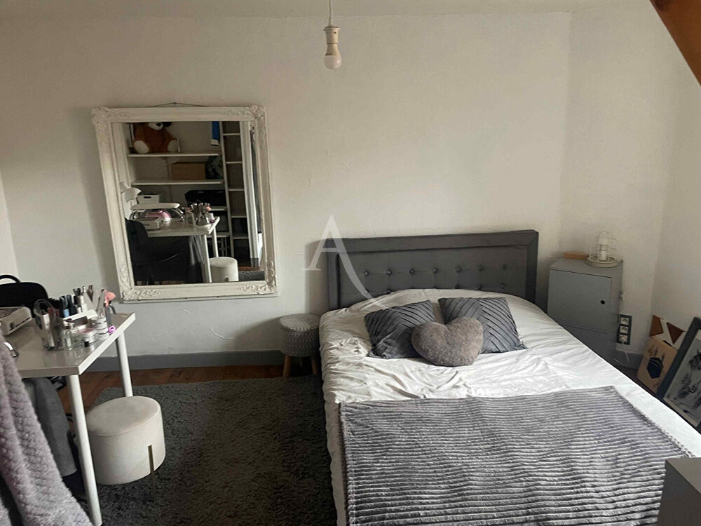 Vente Maison en vente - LEZOUX -  Maison 3 chambres terrain Lezoux