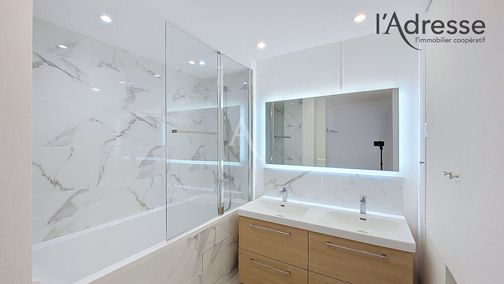 Vente Appartement PUTEAUX/ LA DEFENSE - DERNIER ETAGE : appartement  4 pièces de 94m² avec cave et double parking Puteaux