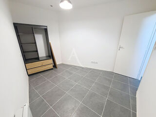  Appartement à louer 2 pièces 34 m²