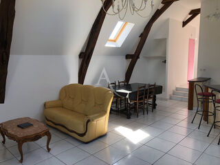  Appartement à louer 3 pièces 80 m²