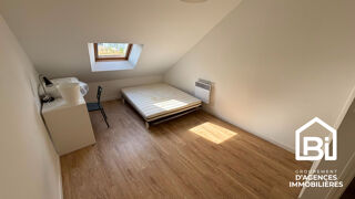  Appartement à louer 4 pièces 55 m²