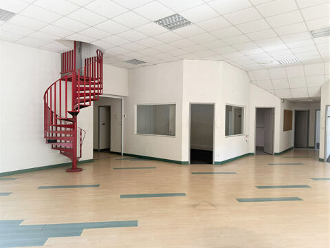 Local d'activit&eacute; Thise 1656 m2 4760 25220 Thise