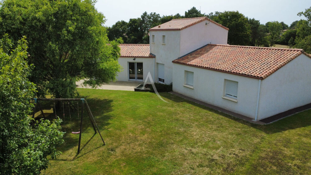 Maison 8 pièces 178 m² · à Grand Landes · 178 m² · 335 000 €