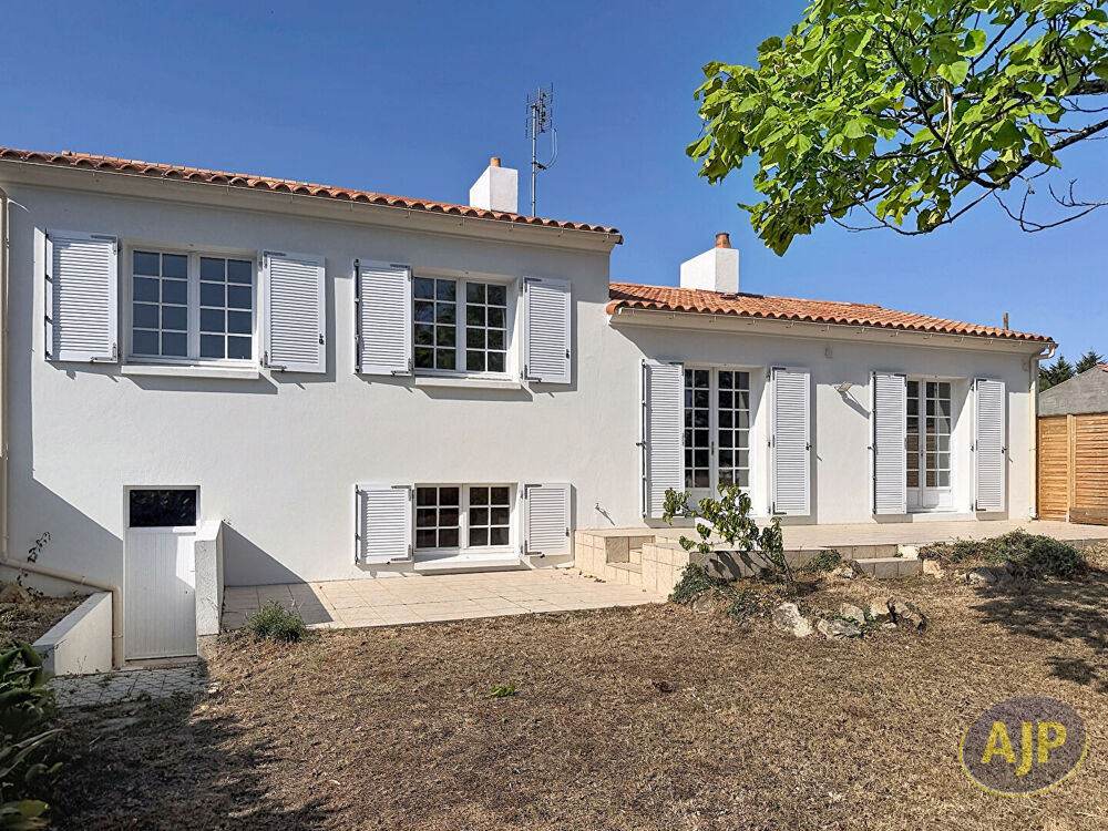 Vente Maison Maison rénovée des années 80 à VAIRE Vaire