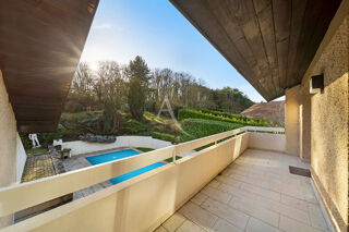  Maison � vendre 10 pi�ces 232 m�