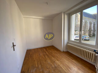  Appartement à louer 3 pièces 87 m²