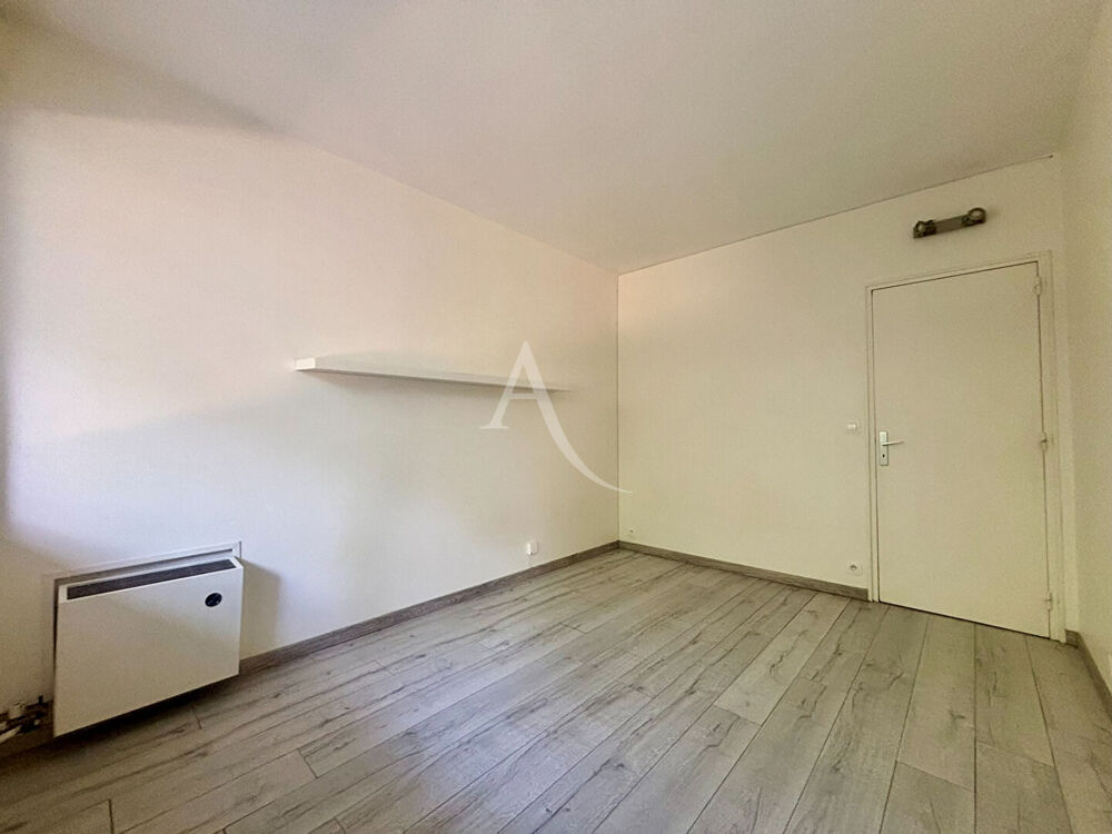 Location Appartement Studio de 19 m² à Sèvres Sevres
