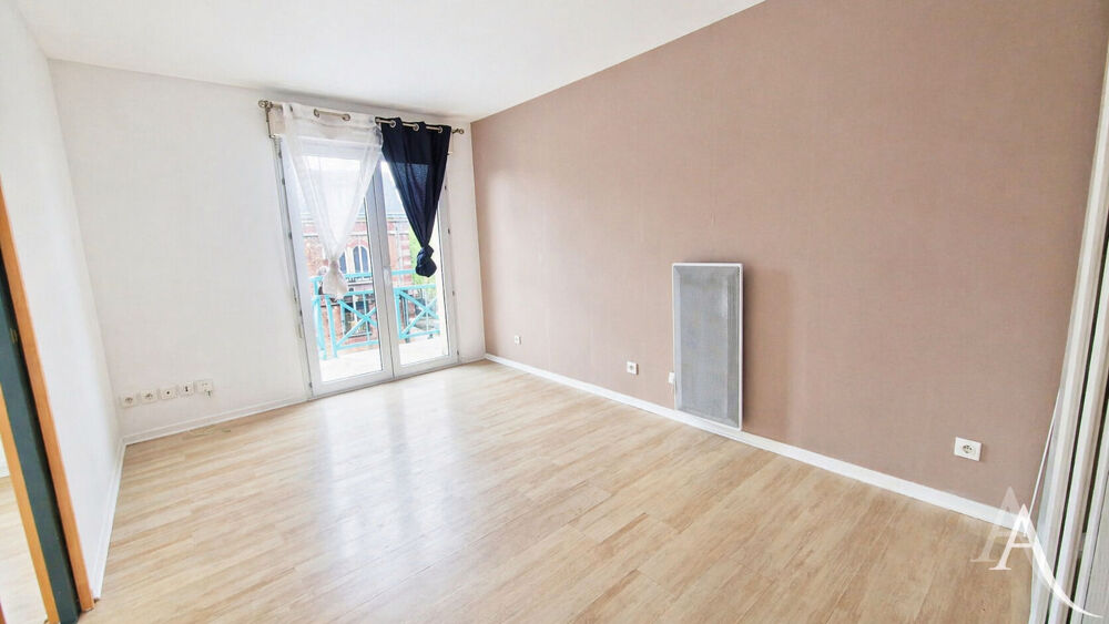 Appartement T2 - 32m² dans le Centre Ville de Mantes La Jolie avec parking et cave