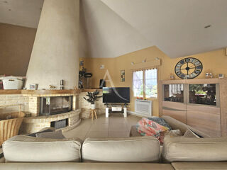  Maison  vendre 15 + pices 296 m