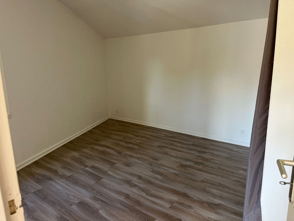Location Appartement Centre ville Grans - T2 - 47m² Grans