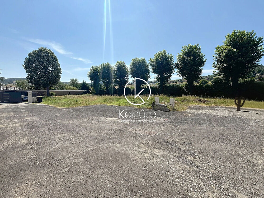 Vente Terrain Sur les hauteurs de St Chamond au pied du Pilat Terrain plat constructible et viabilisé de 763m2 - libre constructeur Saint chamond