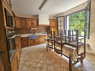  Maison  vendre 8 pices 146 m