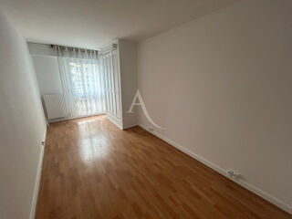  Appartement � louer 3 pi�ces 75 m�