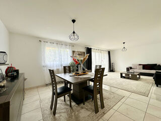  Maison  vendre 4 pices 145 m