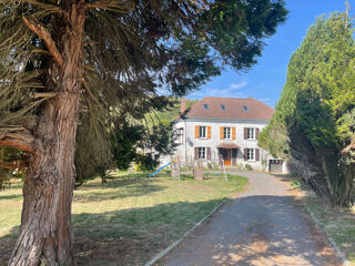 Maison 8 pièces 199 m² · à Chateau Thierry · 199 m² · 200 000 €