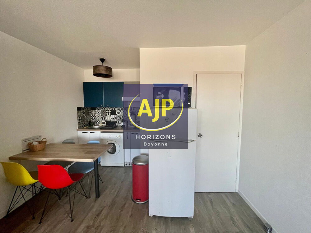 Studio 31 m² avec belle terrasse