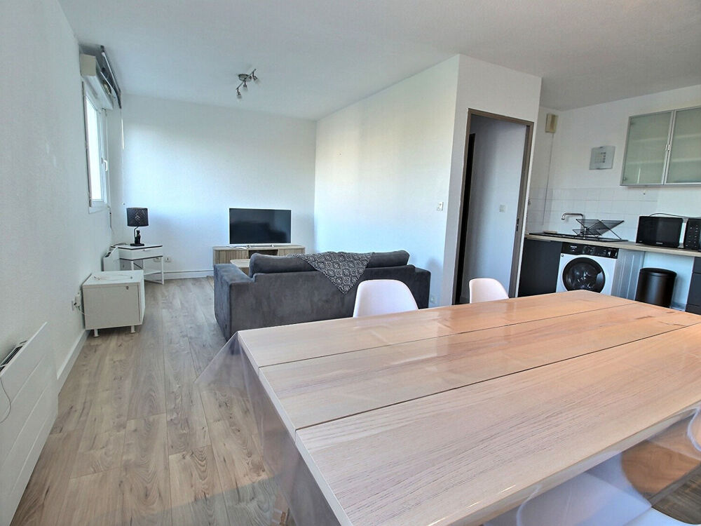 Location Appartement Appartement 1 chambre calme à louer au dernier étage  avec terrasse à Avignon Avignon