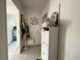  Appartement à louer 3 pièces 64 m²
