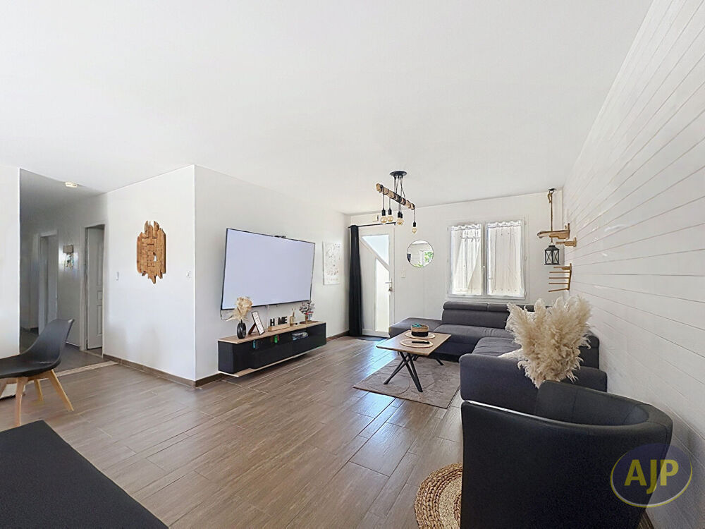 LES MAGNILS REIGNIERS - Maison de plain-pied - 4 chambres