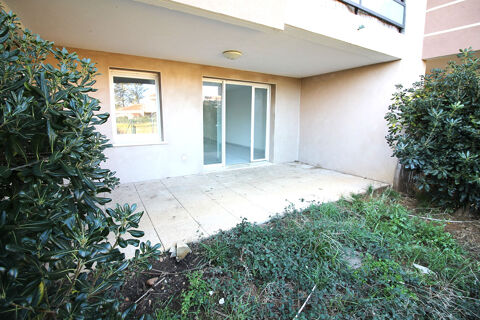   EN EXCLUSIVITE GARONS Dans une r�sidence s�curis�e bel appartement P3 en RDC de 60,75m� avec terrasse/jardinet et 2 parkings Appartement - 3 pi�ce(s) - 61 m�