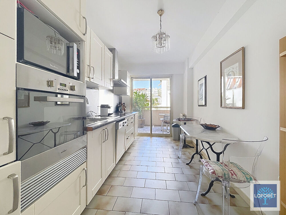Vente Appartement Superbe 3 pièces D'angle - NICE  QUARTIER DES FLEURS Nice