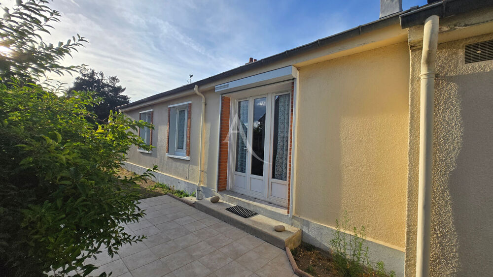 Vente Maison Maison  plain-pied Saint Denis De L Hotel 4 pièce(s) 80 m2 Saint denis de l hotel