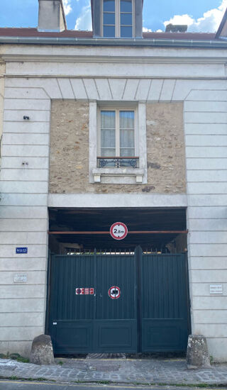  Parking / Garage à louer 1 pièce 