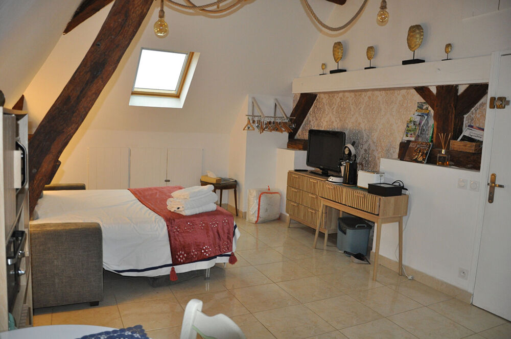 Studio meublé toutes charges comprises à St Germain du Bois