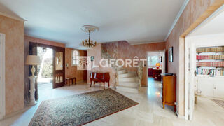  Maison  vendre 8 pices 240 m