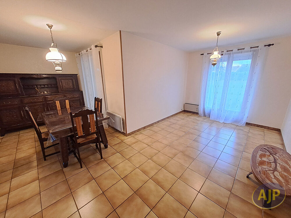 CHALLANS - 3 chambres