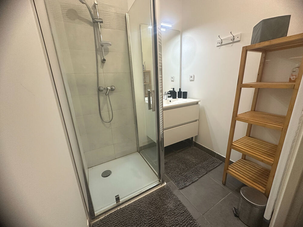 Location Appartement Appartement T5 meublé ? Dernier étage avec terrasse ? Lomme MAISON DES ENFANTS - MITTERIE Lomme