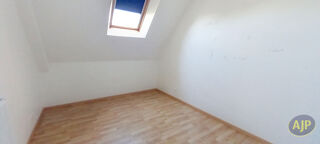  Appartement à louer 5 pièces 