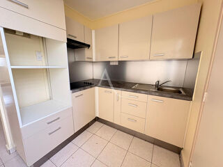  Appartement � louer 4 pi�ces 82 m�