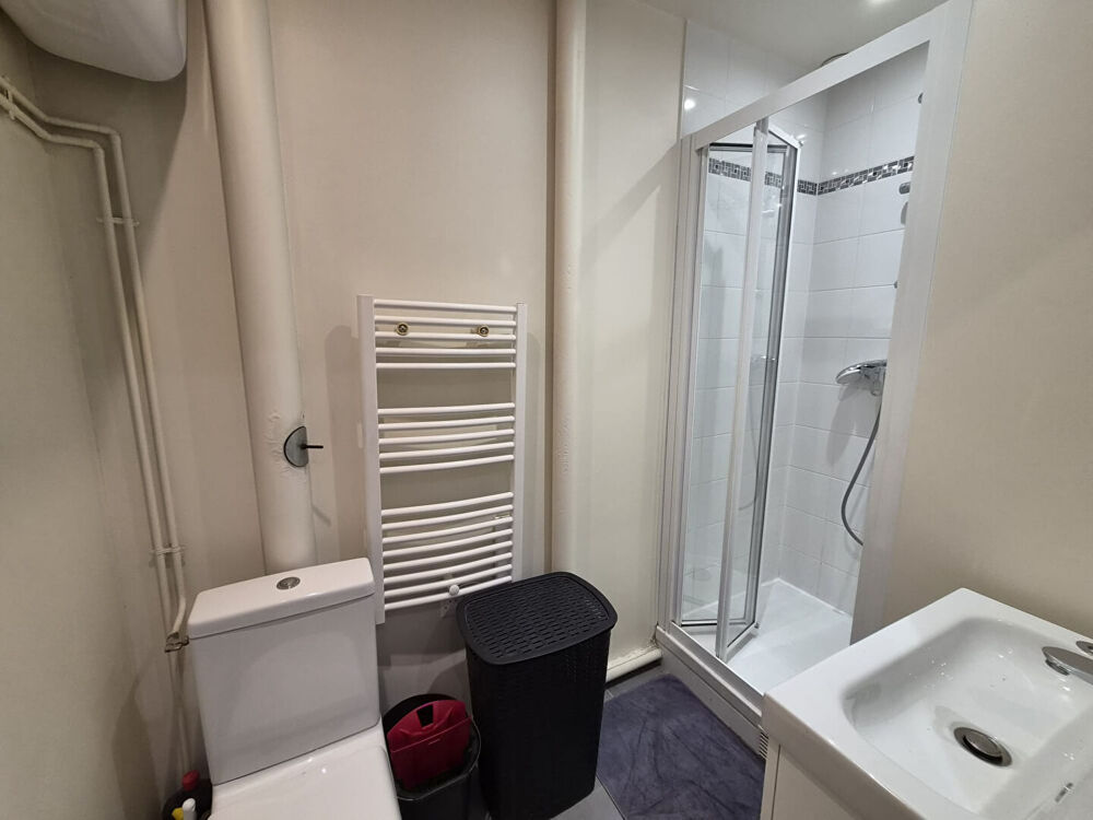 Appartement MEUBLE CACHAN: 1 pièce(s) 17 m2