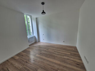 Appartement à louer 2 pièces 33 m²