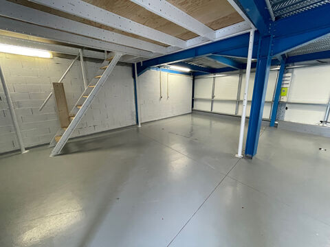 Local commercial 1400 77100 Meaux