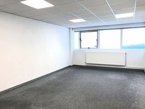   A LOUER LOCAL COMMERCIAL DE 285 M2 - SECTEUR BORDEAUX QUARTIER SAINT SEURIN ET SAINT BRIUNO 