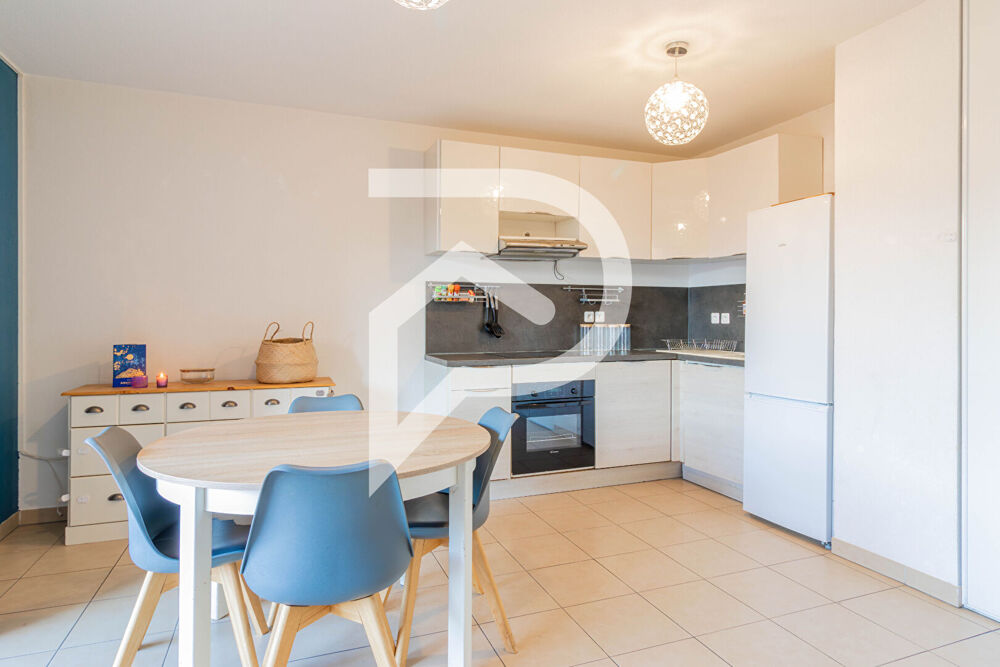 Vente Appartement Bel appartement T3 - 59,19 m2 - avec sa belle terrasse de 10,83 m2 Marseille 3