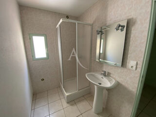  Appartement à louer 3 pièces 67 m²