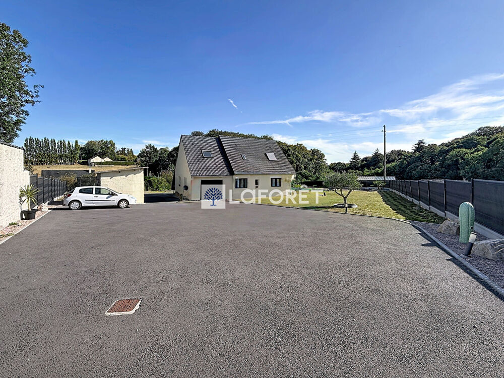 Vente Maison MAISON FAMILIALE 5 PIÈCES  110 M² - 4 CHAMBRES -TERRAIN DE 1 650 M² . Valmont