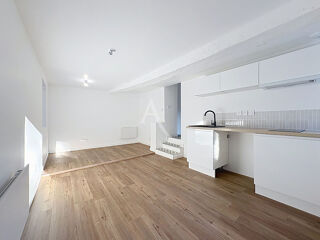 Location Maison Maison de ville T2 - 32 m2 - Laval AVEC GARAGE Laval