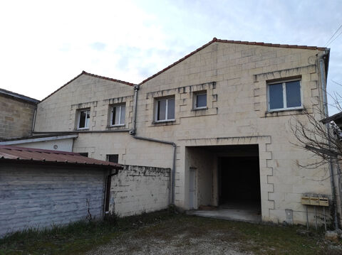 A vendre 3 entrep&ocirc;ts et 600 m2 bureaux &agrave; Coutras 210000 33230 Coutras