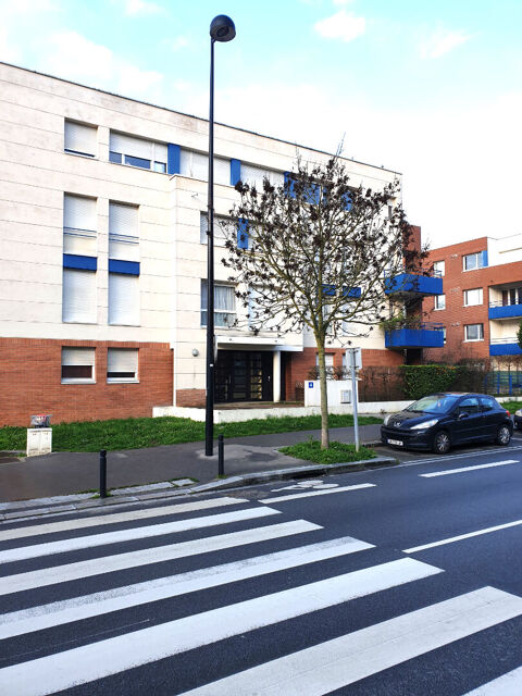 Studio 36.62 m²  proche université. 783 Montigny-le-Bretonneux (78180)
