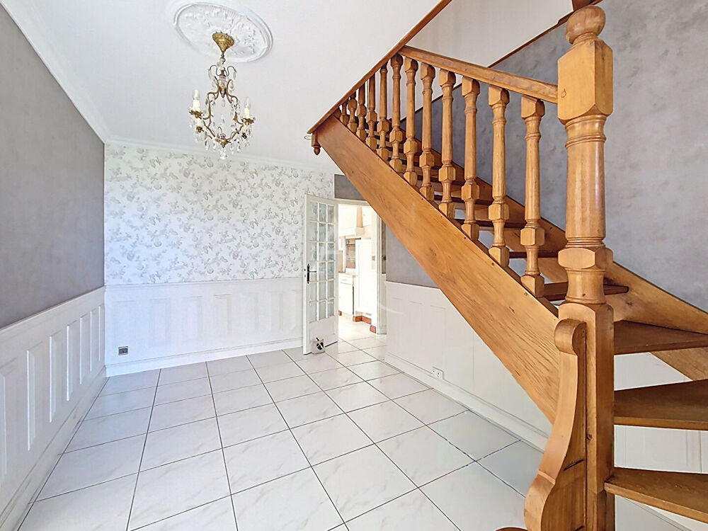 Maison Vivy 6 pièce(s) 162 m2