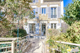 Vente Maison Versailles Proximité plateau Saint-Antoine - Maison  9 pièces 238 m² au sol sur parcelle de 450 m² environ avec terrasse, jardin Versailles