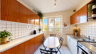 Vente Maison PLEIN COEUR DE ROANNE - MAISON DE VILLE AVEC GARAGE À FORT POTENTIEL Roanne